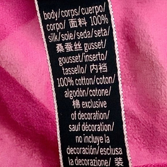 Victoria’s Secret v-string panty S new - Picture 5 of 5